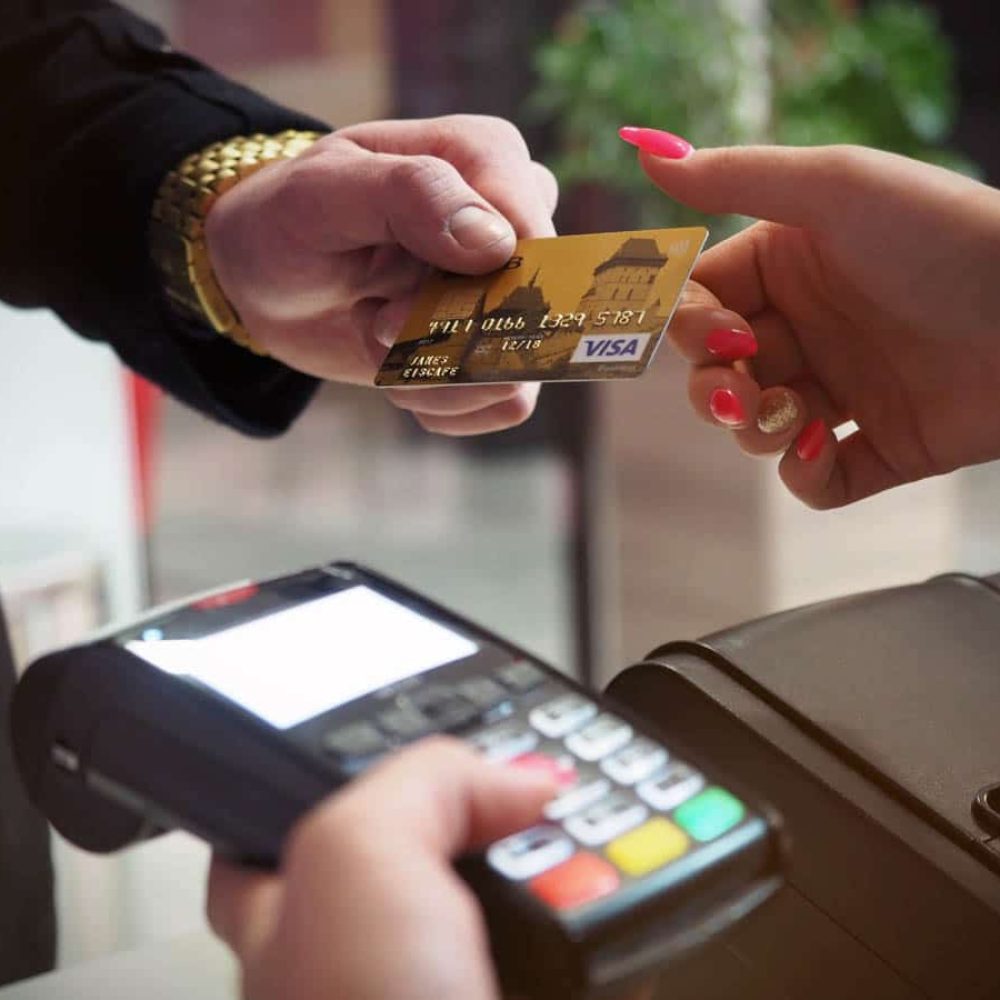 photo-of-person-handing-card-2988232-2 photo-of-person-handing-card-2988232-2